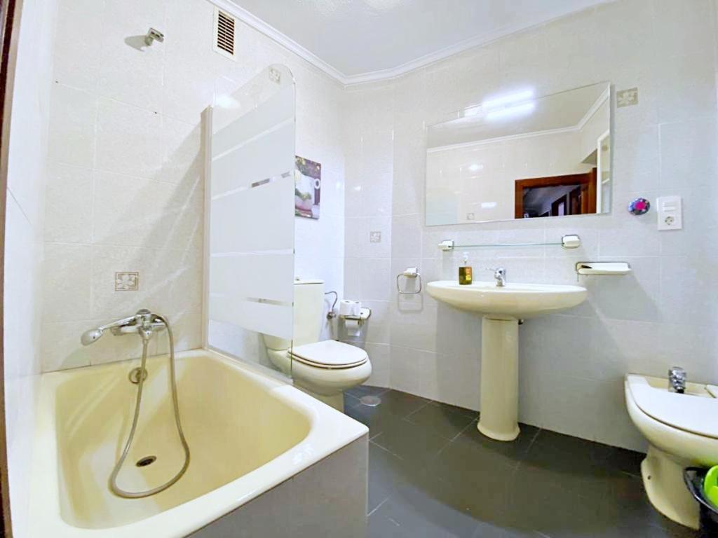 Apartamentos Milan 1 Wifi Y Parking Gratuito 奥维耶多 外观 照片